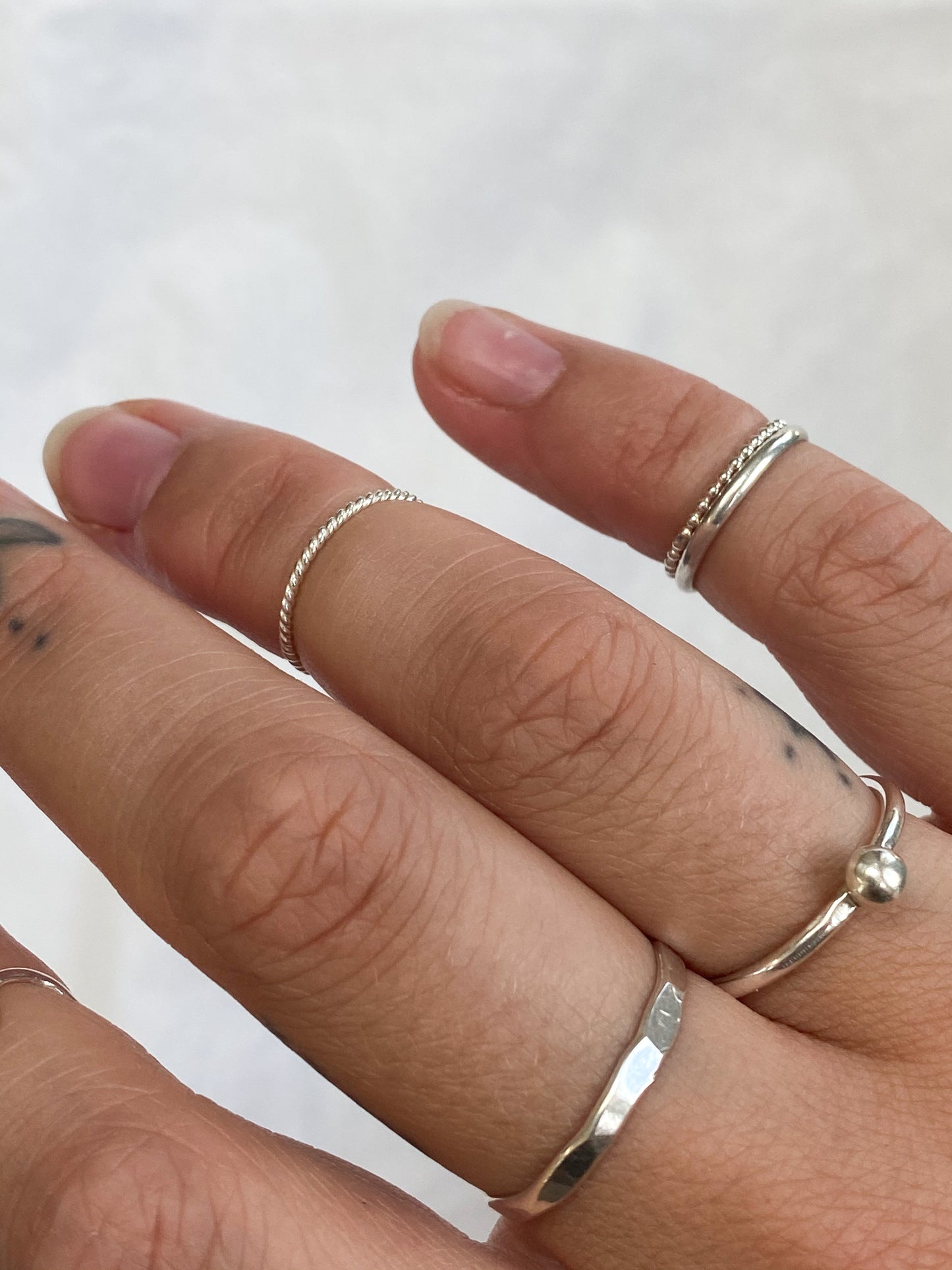 Classic Midi Ring
