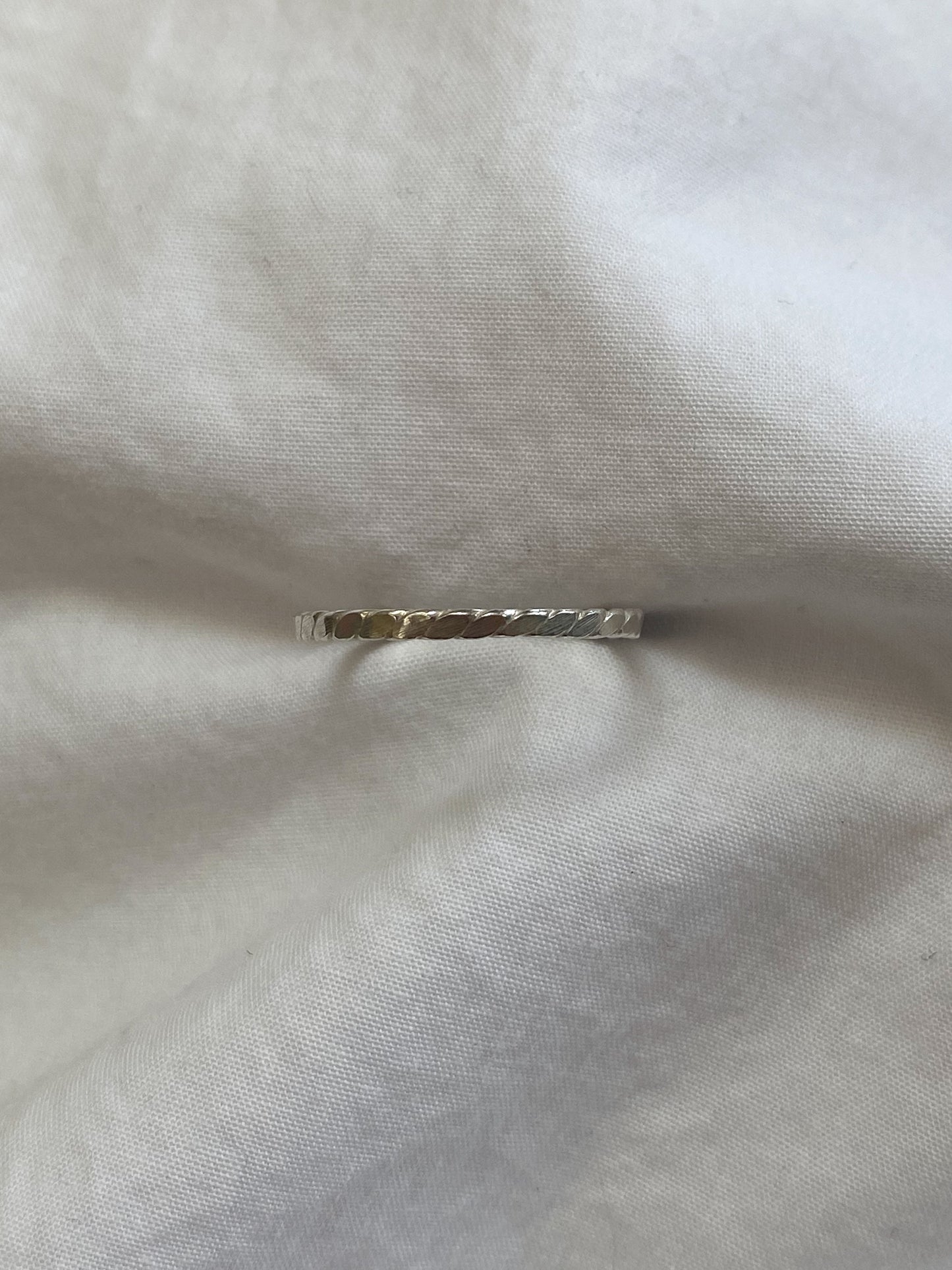 Hammered Twist Band