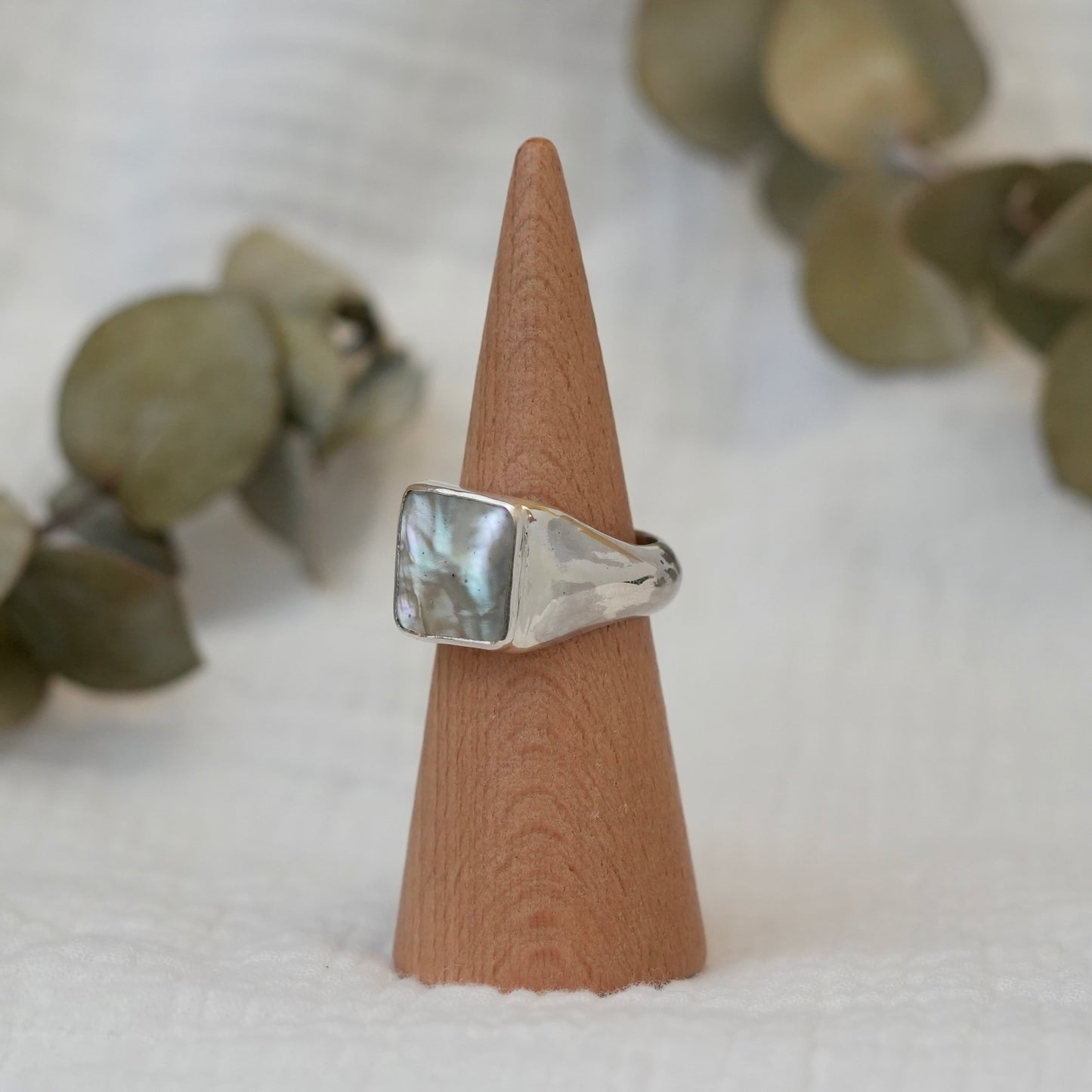 Mother Of Pearl Signet - 9.25