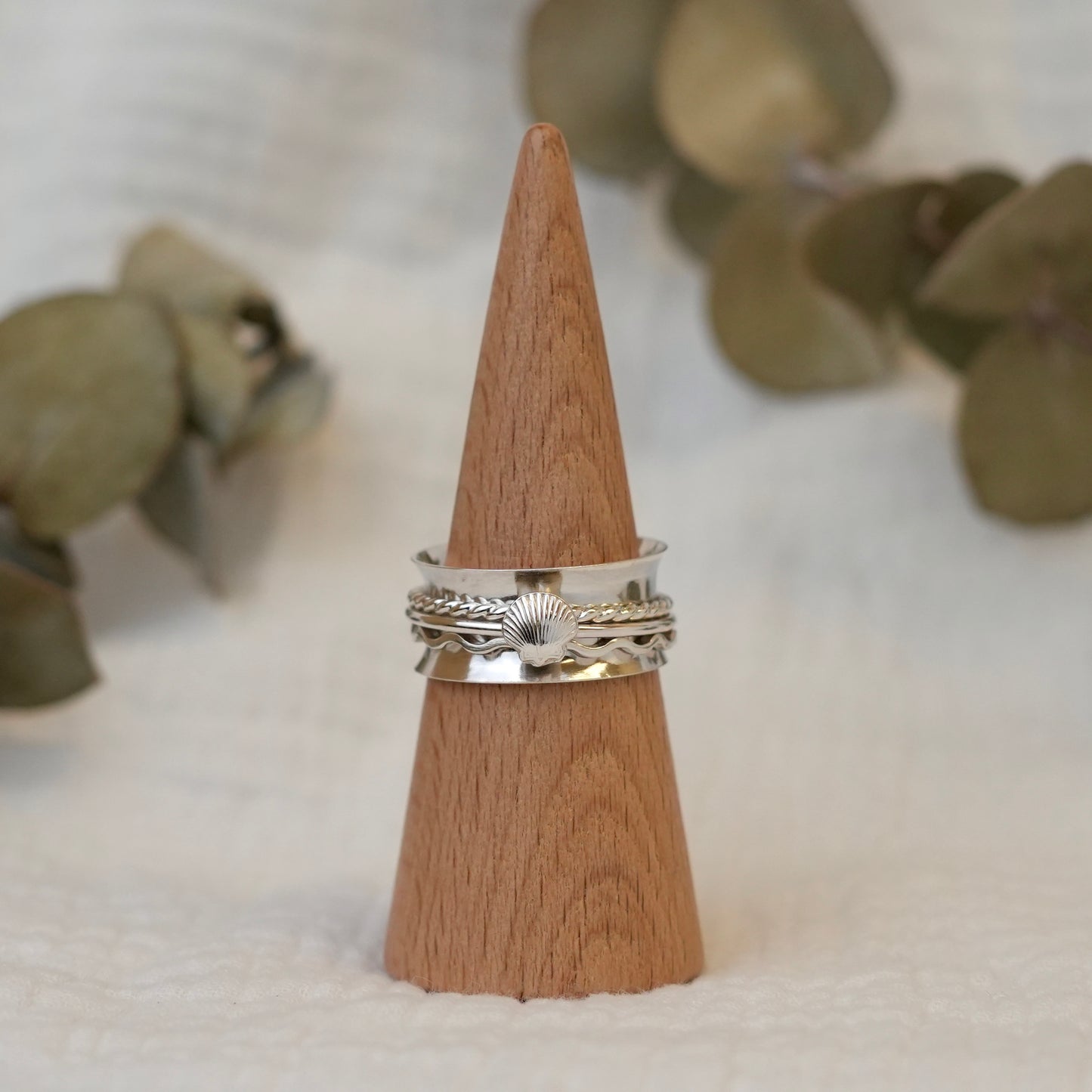 Shell Spinner Ring - 10.5