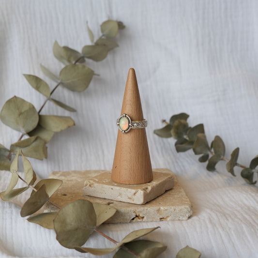 Anillo de ópalo etíope - 7,75 