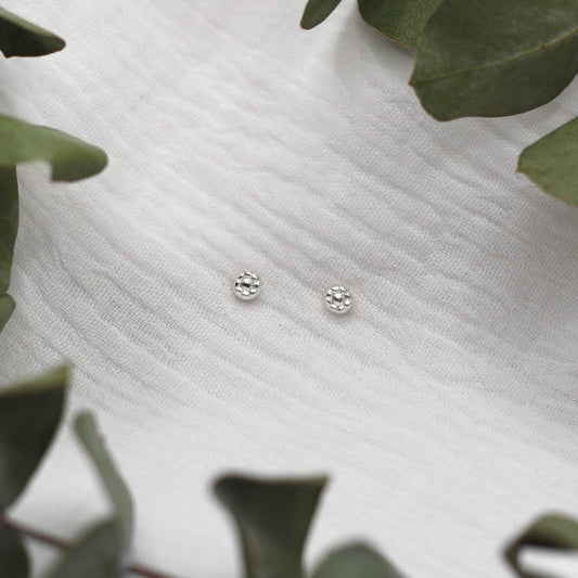Daisy Stud