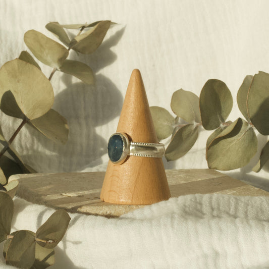 Anillo de zafiro azul - 11,25 