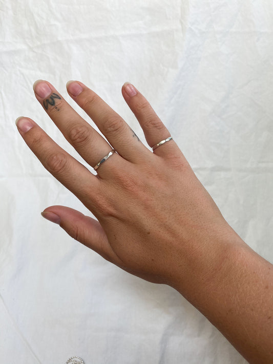 Angled Band